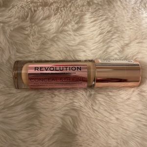 Makeup Revolution conceal and define in shade c5.5
